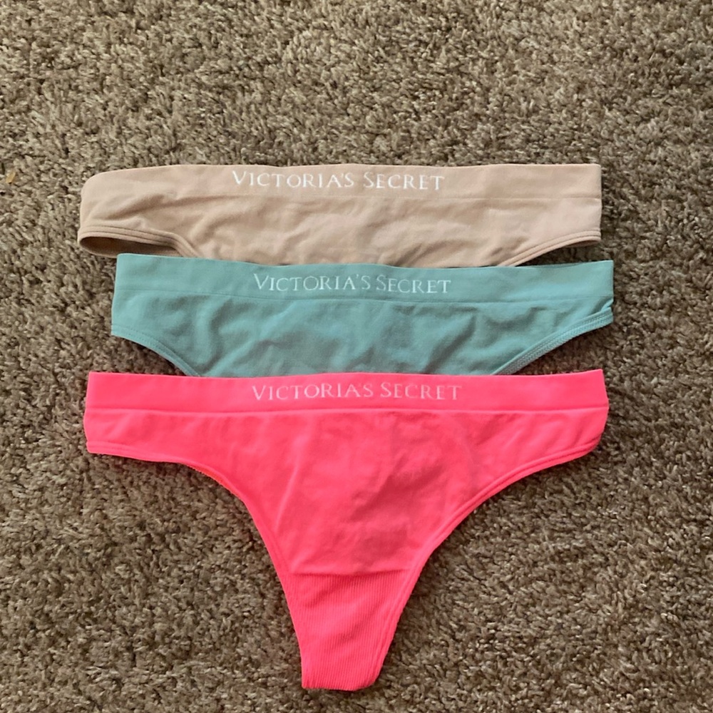 Victoria’s Secret | NWT 3-Pair Thongs